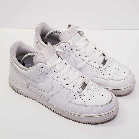 Nike Men 11 Low Top White Air Force 1 Sneaker Shoe Nike Men 11 Low Top White Air Force 1 Sneaker Shoe
